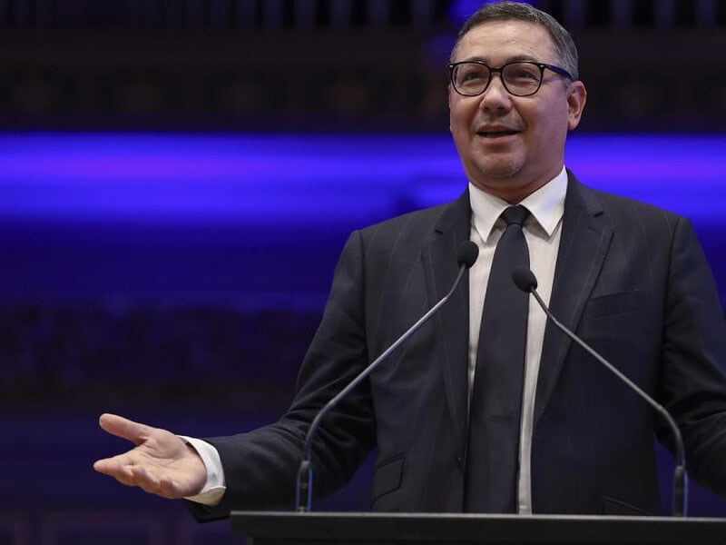 Ponta nu mai e consilier onorific al lui Premierului Ciolacu